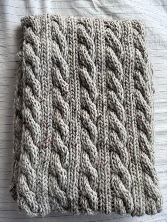 None Accessories - Chunky Cable Knit Scarf in Light Gray with Colour Flecks